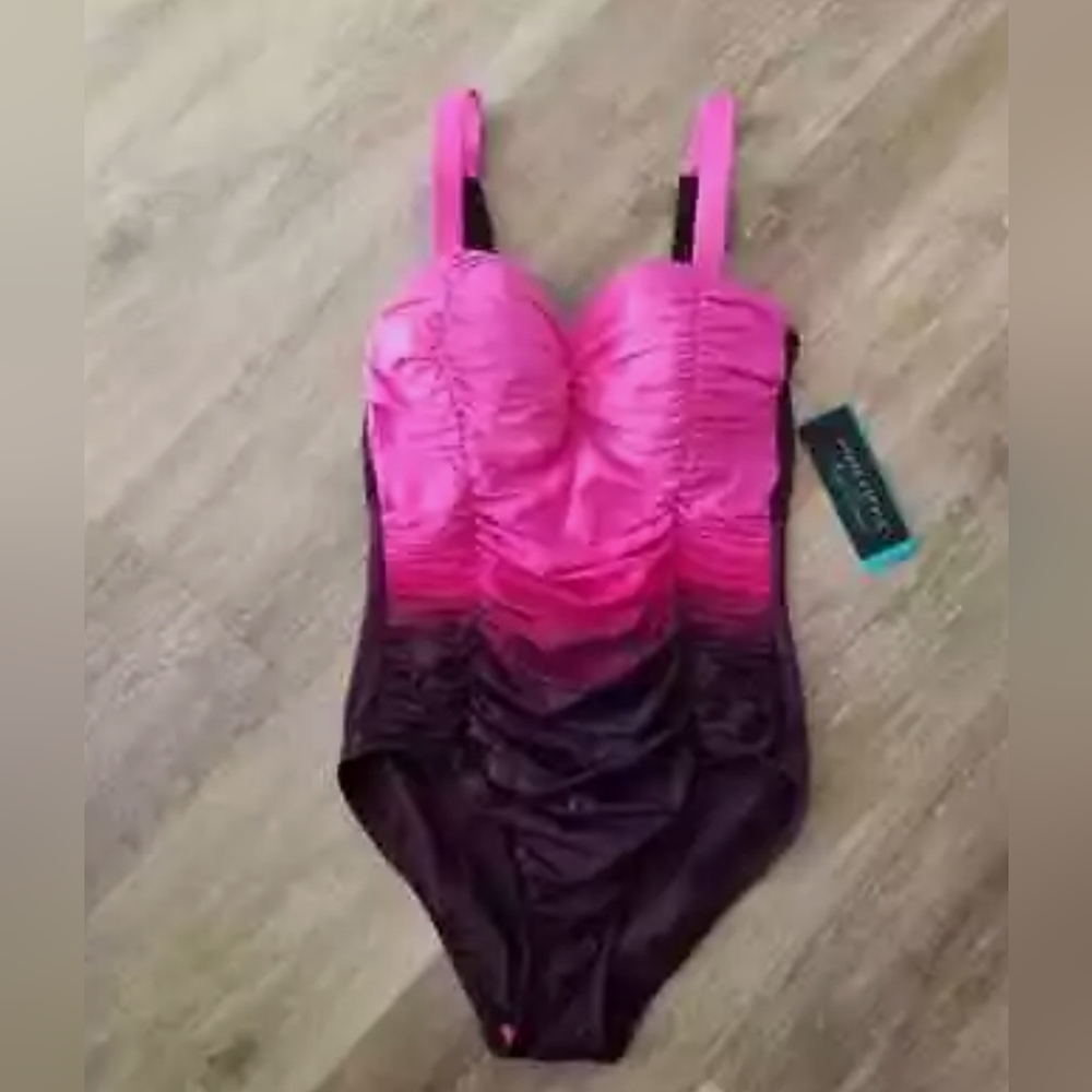 Aqua Green Shape Sweetheart Neckline Ombre Pink 1 Piece Swimsuit